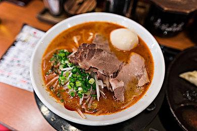 多人混战《呆呆大乱斗》现已上线Steam 首日限时免费领取入库！